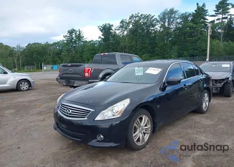 2015 Infiniti Q40 z USA, uszkodzony, nr VIN JN1CV6AR8FM524600